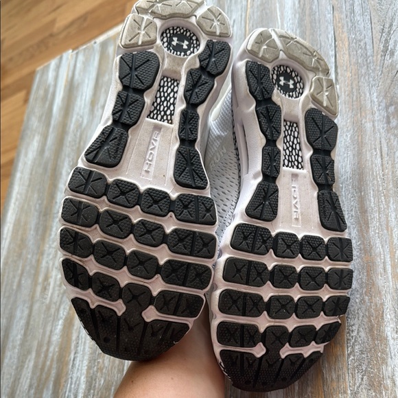 Under Armour HOVR Infinite 2 Running Shoes - Picture 12 of 12